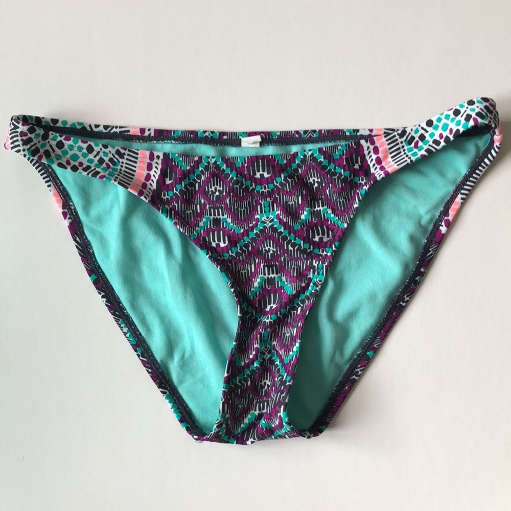Athleta bikini! 💜 - Picture 3 of 4